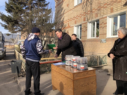 В КАНУН ДНЯ АВТОМОБИЛИСТА В УСТЬ-КУТЕ ЧЕСТВУЮТ РАБОТНИКОВ АВТОМОБИЛЬНОГО И ГОРОДСКОГО ПАССАЖИРСКОГО ТРАНСПОРТА